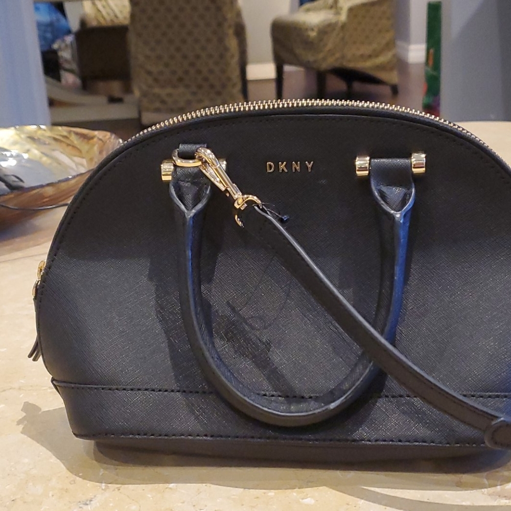 Dkny black leather satchel small bag